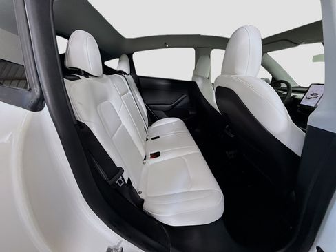 Used 2023 Tesla Model Y Long Range image 26