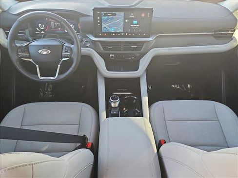 Used 2025 Ford Explorer Platinum w/ LUX Leather Package image 19