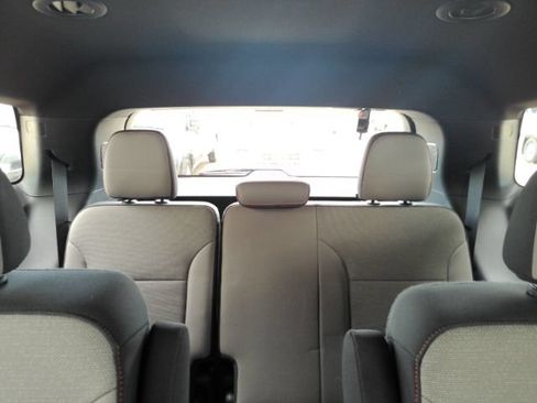 Used 2026 Chevrolet Traverse LT w/ Driver Confidence Package FWD image 34