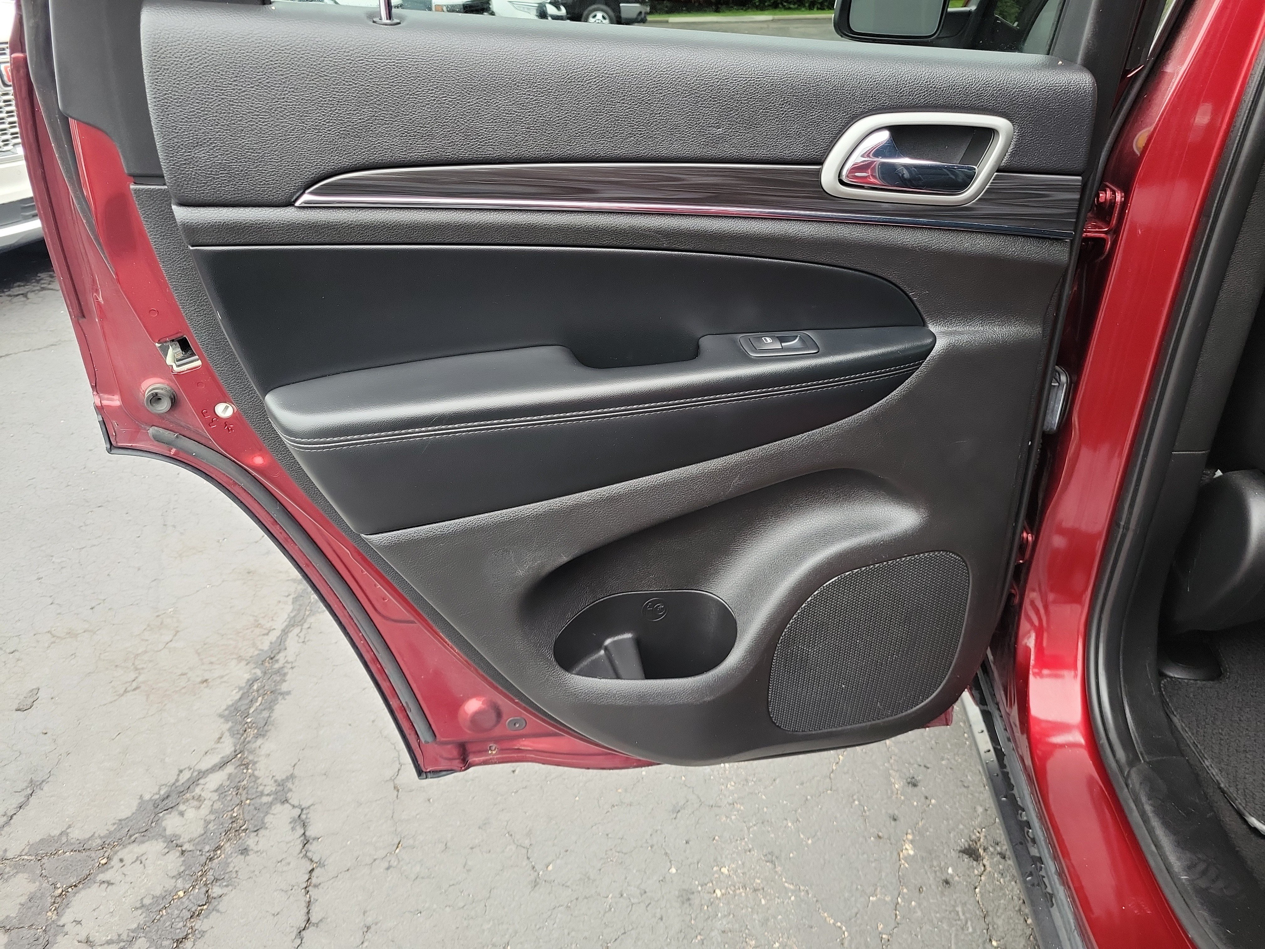 Used 2021 Jeep Grand Cherokee Limited AWD/4WD image 14