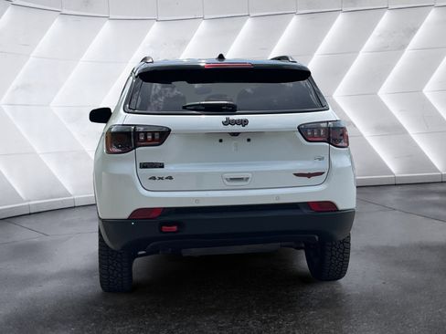 Used 2025 Jeep Compass Trailhawk AWD/4WD image 20