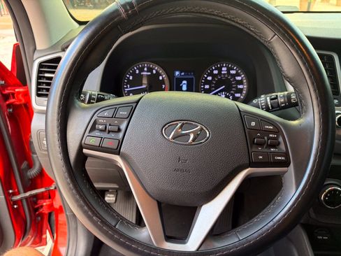 Used 2017 Hyundai Tucson Sport w/ Cargo Package AWD/4WD image 18