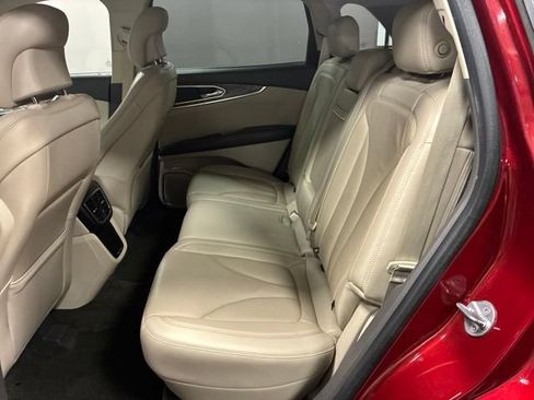 Used 2017 Lincoln MKX Select w/ Select Plus Package FWD image 26
