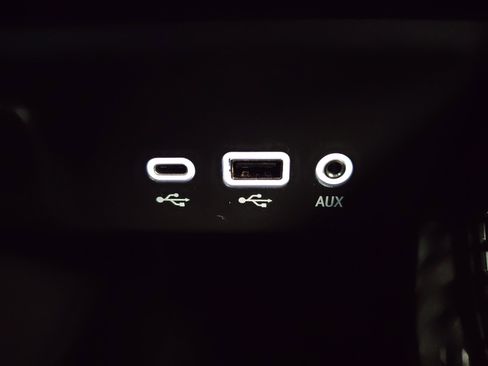 Used 2023 Chevrolet TrailBlazer LS image 4