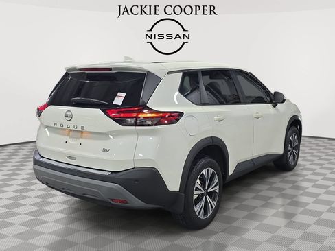 Used 2022 Nissan Rogue SV FWD image 5