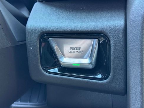 New 2026 GMC Yukon Elevation image 30