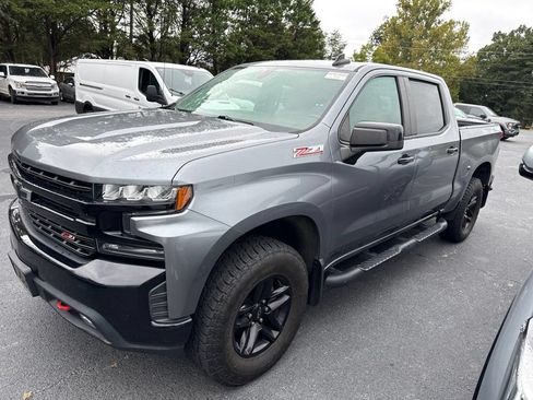 Used 2019 Chevrolet Silverado 1500 LT Trail Boss AWD/4WD image 2
