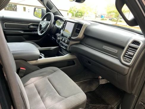 Used 2022 RAM 1500 Big Horn AWD/4WD image 21