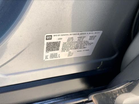 Used 2023 GMC Terrain SLT w/ Infotainment Package II FWD image 33