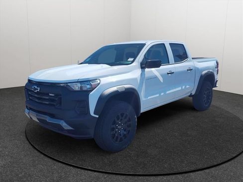 New 2026 Chevrolet Colorado Trail Boss AWD/4WD image 3