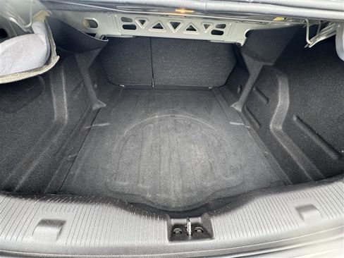 Used 2017 Chevrolet Cruze LT w/ Convenience Package image 24