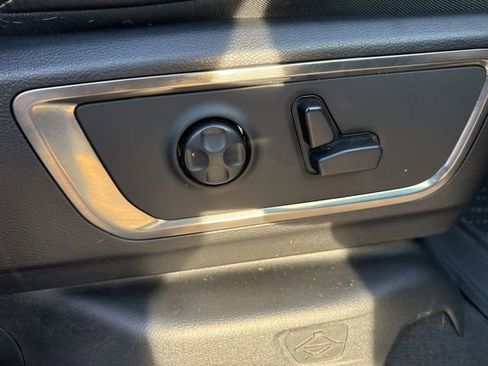 Used 2019 RAM 1500 Limited AWD/4WD image 23