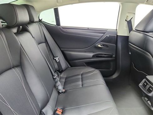 Used 2025 Lexus ES 350 Ultra Luxury image 24