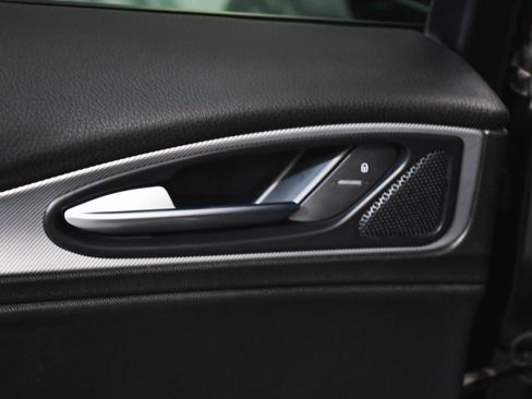 Used 2023 Alfa Romeo Stelvio Veloce image 12