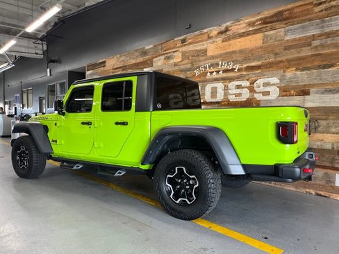 Used 2021 Jeep Gladiator Rubicon w/ Trailer Tow Package AWD/4WD image 12