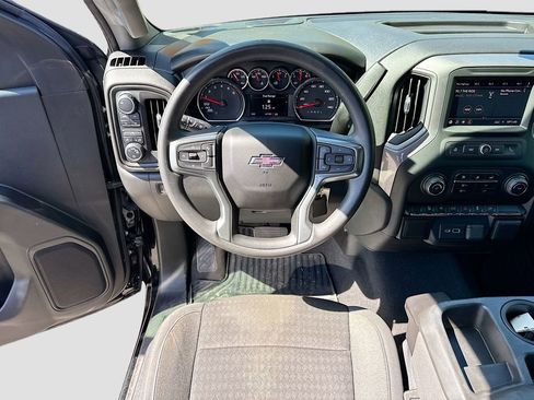 Used 2022 Chevrolet Silverado 1500 Custom Trail Boss w/ Safety Confidence Package image 19