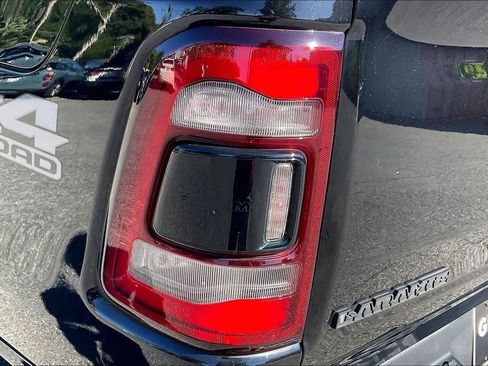 Used 2022 RAM 1500 Laramie AWD/4WD image 28