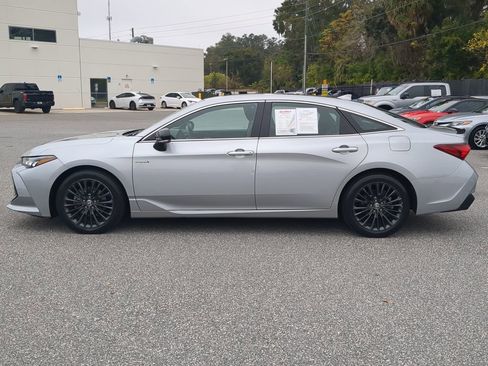 Used 2021 Toyota Avalon XSE image 16