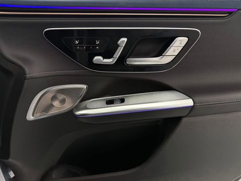 New 2026 Mercedes-Benz EQE 320 4MATIC SUV image 23