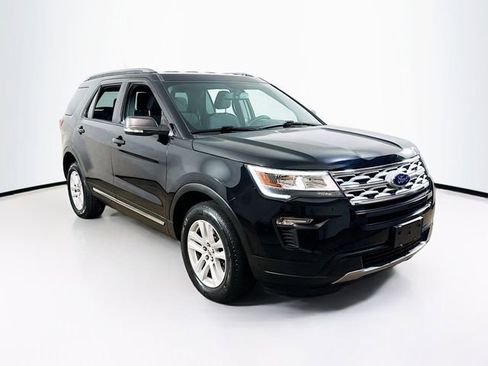 Certified 2019 Ford Explorer XLT w/ Equipment Group 201A image 1