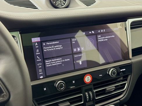 New 2026 Porsche Macan S image 19