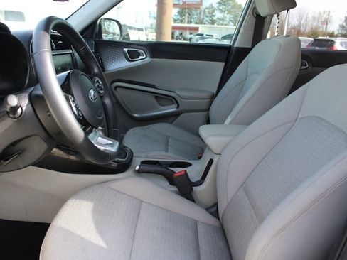Used 2020 Kia Soul EX image 15
