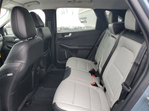 New 2026 Ford Escape SE image 24