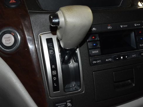 Used 2012 Nissan Quest SV w/ Protection Pkg FWD image 13