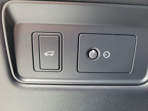 Used 2020 Land Rover Range Rover HSE image 25