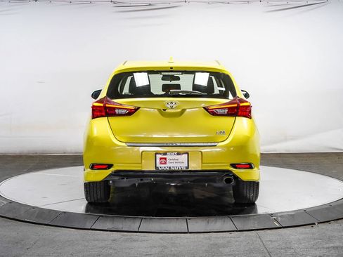 Certified 2017 Toyota Corolla iM w/ Carpet Mat Package FWD image 4