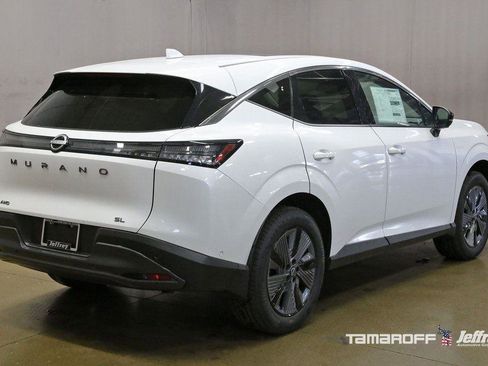 New 2025 Nissan Murano SL image 15