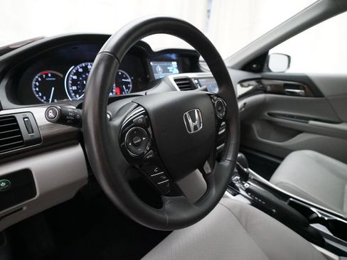 Used 2016 Honda Accord EX-L image 8