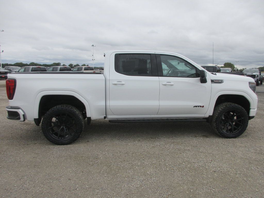 New 2026 GMC Sierra 1500 AT4 w/ AT4 Premium Package AWD/4WD image 4
