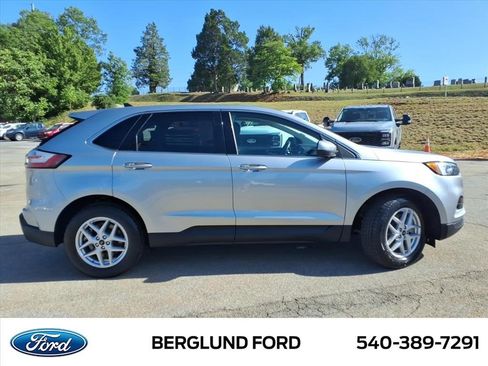 Used 2023 Ford Edge SEL AWD/4WD image 4