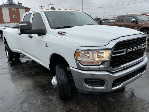 Used 2024 RAM 3500 Tradesman w/ Towing Technology Group image 2