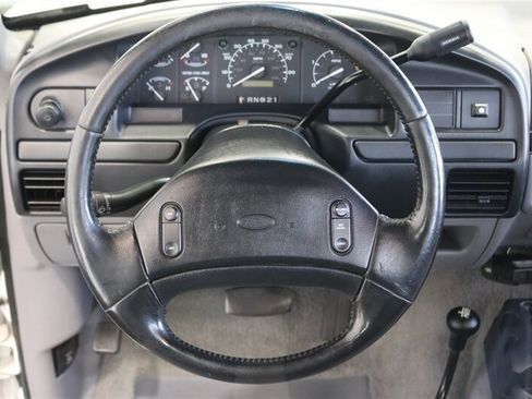 Used 1996 Ford F250 4x4 Regular Cab image 18