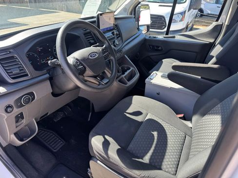 Used 2021 Ford Transit 250 Low Roof AWD image 22
