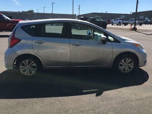 Used 2018 Nissan Versa Note S FWD image 7