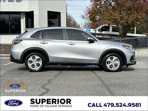 Used 2023 Honda HR-V LX image 2