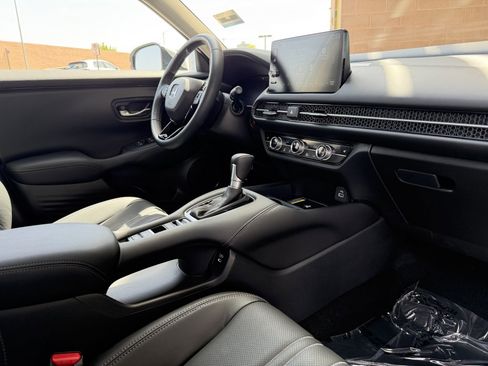Used 2025 Honda HR-V EX-L image 38