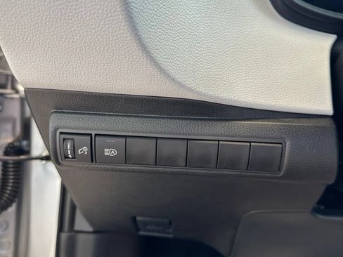 Used 2026 Toyota Corolla SE FWD image 16
