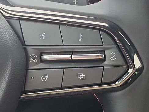 New 2027 Chevrolet Equinox RS w/ Safety and Technology Package FWD image 17