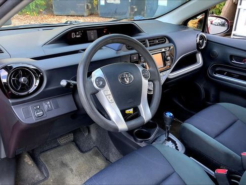 Used 2015 Toyota Prius C Two w/ Preferred Accessory Package image 17