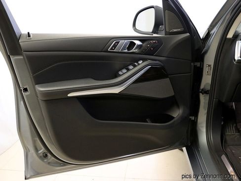 Certified 2023 BMW X7 xDrive40i w/ Premium Package image 29