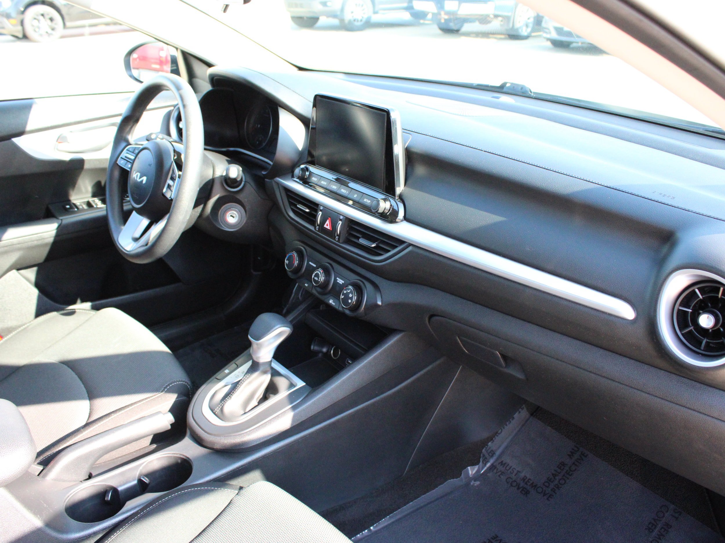 Used 2024 Kia Forte LXS w/ LXS Technology Package FWD image 29
