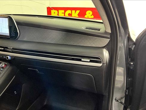 Used 2023 Hyundai Palisade Limited image 16