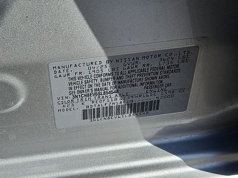 Used 2025 Nissan Versa SV w/ Trunk Package image 37