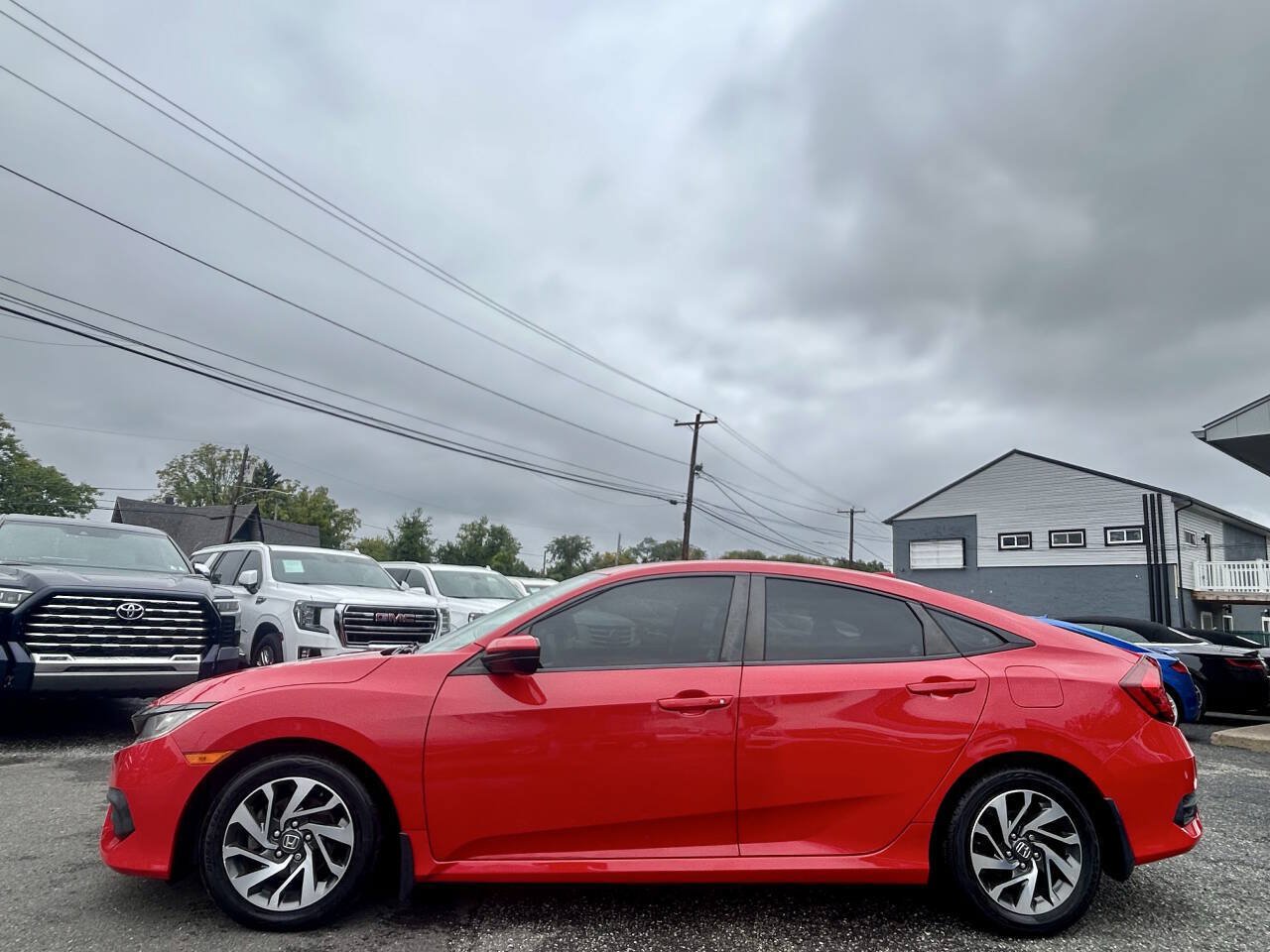 Used 2017 Honda Civic EX image 2