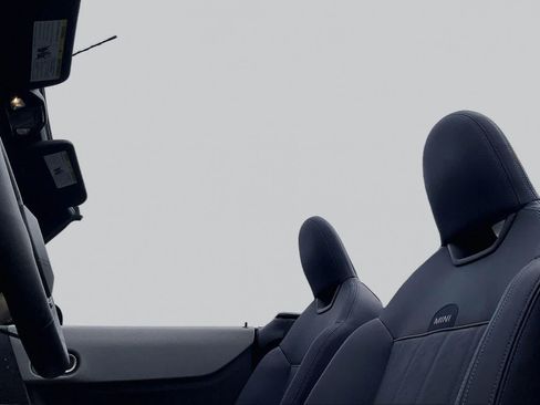 Used 2025 MINI Cooper S FWD image 13