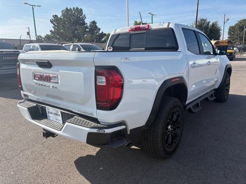 Used 2023 GMC Canyon Elevation w/ Convenience Package AWD/4WD image 4